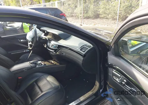 2013 Mercedes-Benz S 63 Amg z USA, uszkodzony, nr VIN WDDNG7EB8DA503298